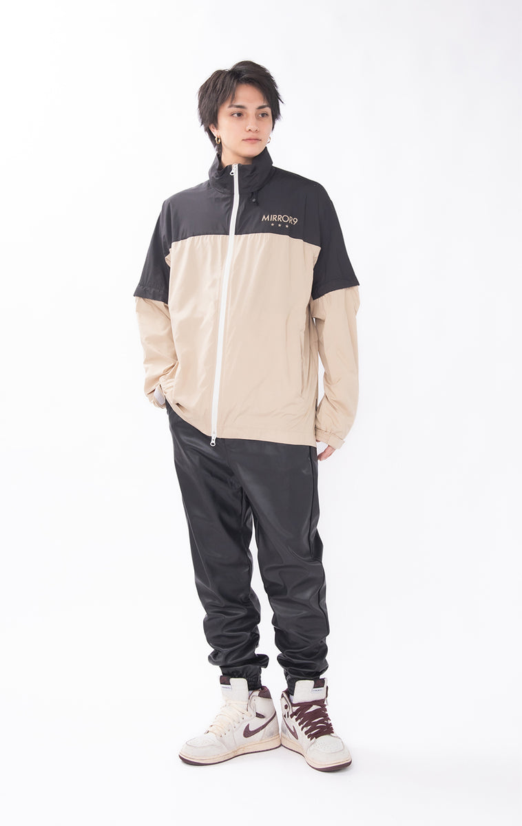 撥水 Portable rainy jacket – MIRROR9