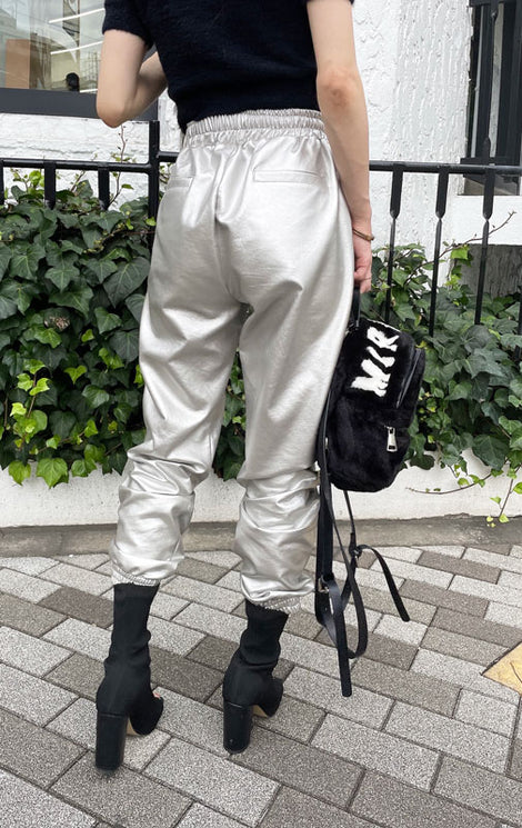20%OFF】Relax fake leather pants/2color – MIRROR9